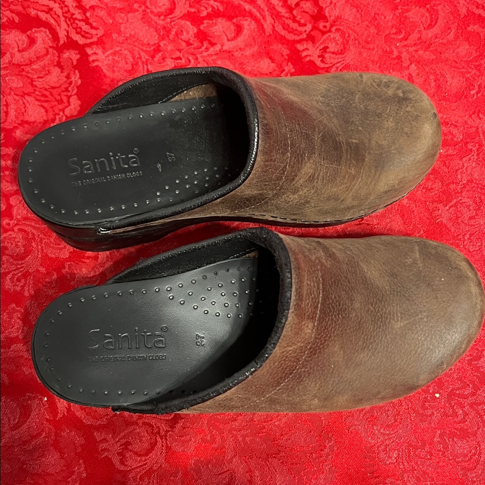 Sanita Sonja Brown Leather Clogs EU 37 US 6.5–7 Danish Comfort Shoes